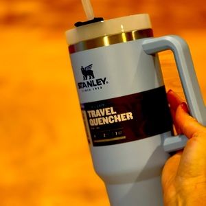 Stanley 40oz travel quencher cornflower
